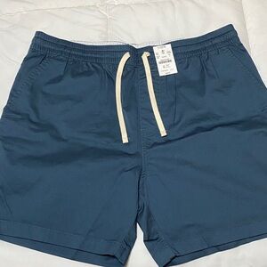 NWT Men’s J. Crew Navy Shorts with Cream Drawstring size large